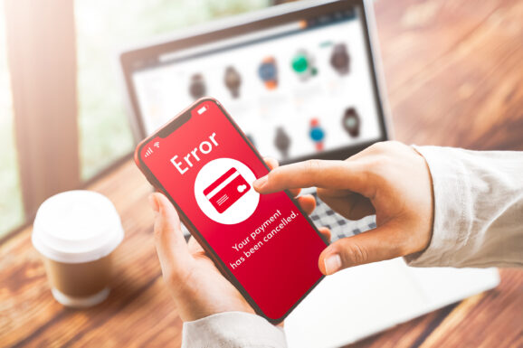 金融アプリの「再現しない不具合」に現場責任者の工数が奪われる――その要因と対処法とは